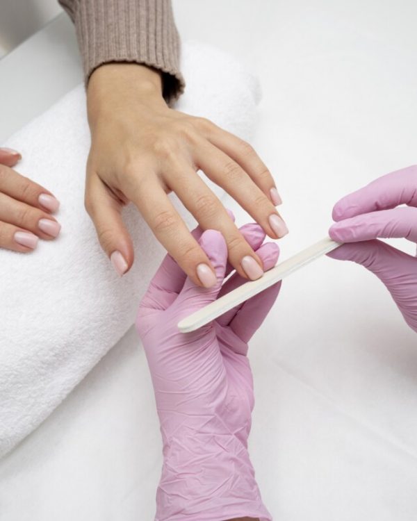 processo-de-manicure-para-unhas